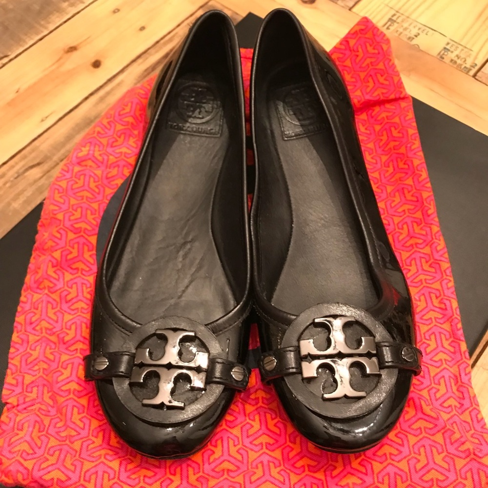 Tory Burch black patent flats !